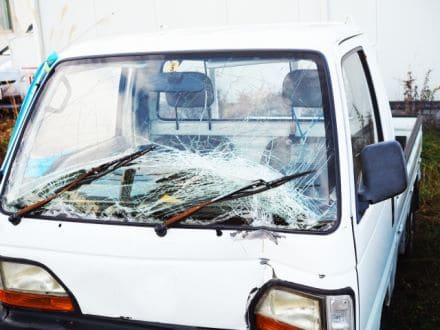 フロントガラスの対衝撃性と事故時の安全性