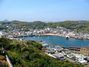 フロントガラスのひび割れが起きやすい気象